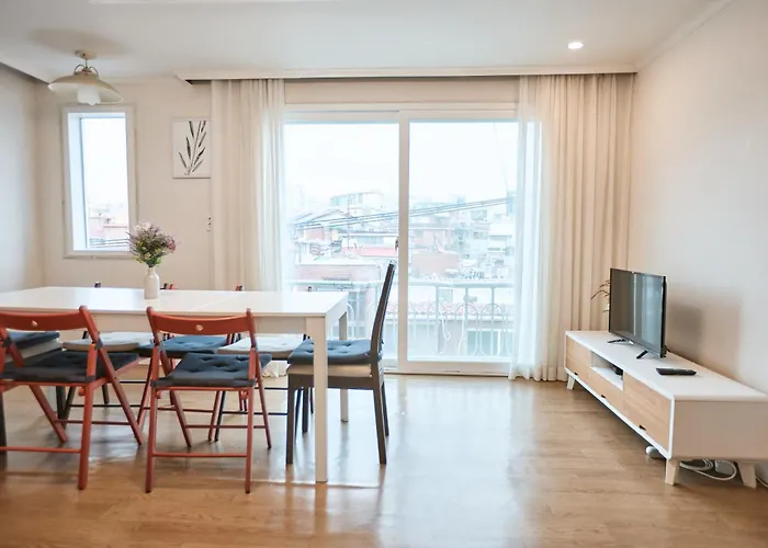 Artravel Hongdae Apartment