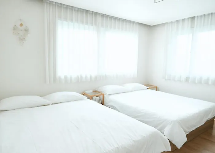 Artravel Hongdae