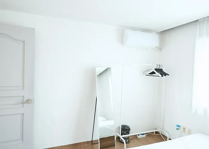 Apartment Artravel Hongdae *